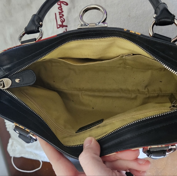 Salvatore Ferragamo Jungle Safari bag with dust bag - Picture 8 of 11